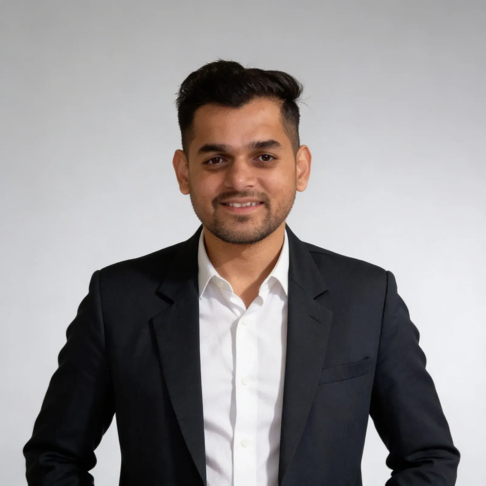 Parvinder Kumar Senior Accountant